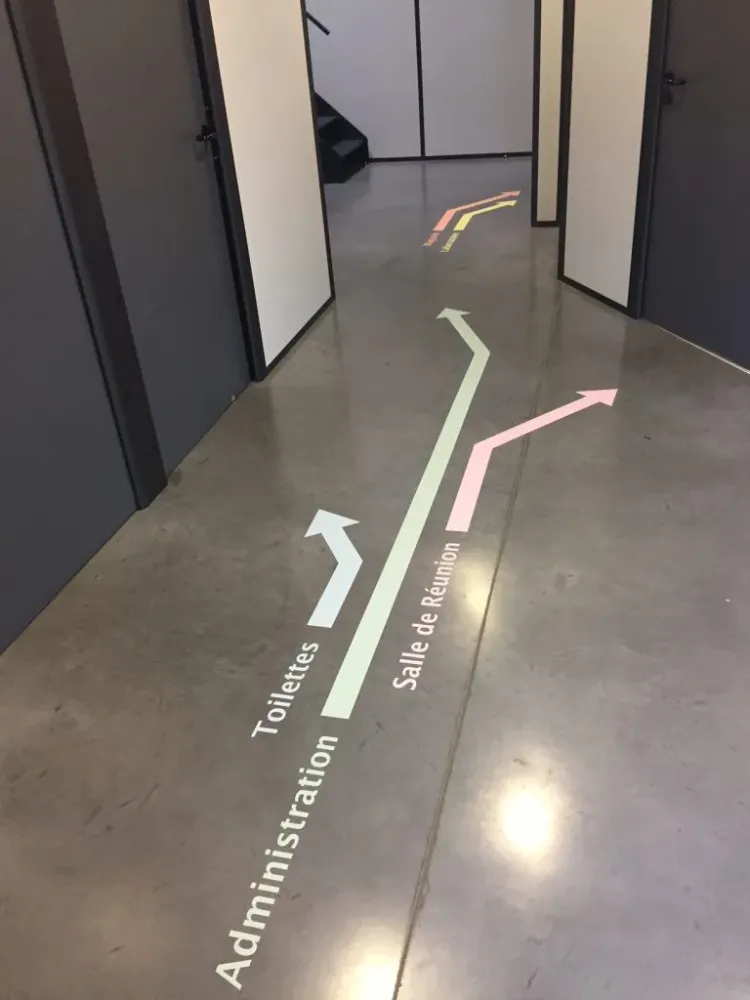 Totems signalétiques à Veurey-Voroize